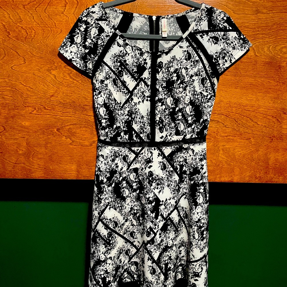 Xhiliration Black and White Dress